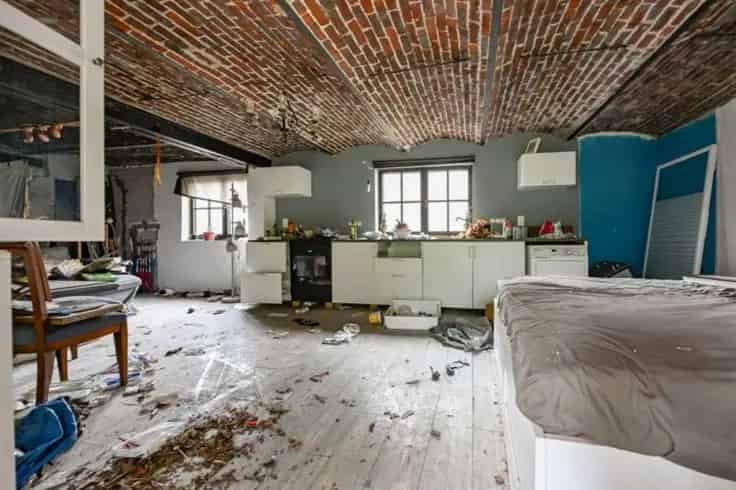 Te renoveren hoevewoning met grond