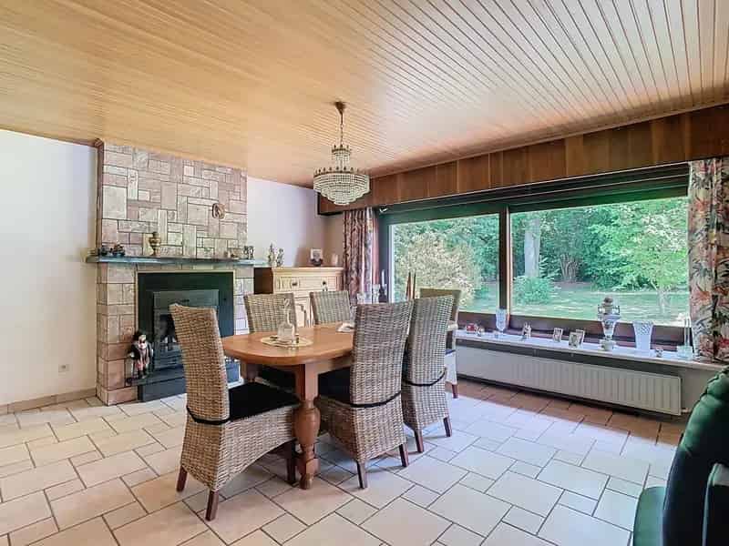 Charmante 3-gevelwoning in het groen