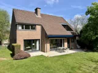 Villa te koop Waterloo 246m² 3 slaapkamers tuin garage