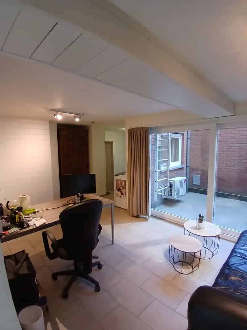 Studentenkamer met eigen sanitair en terras te huur