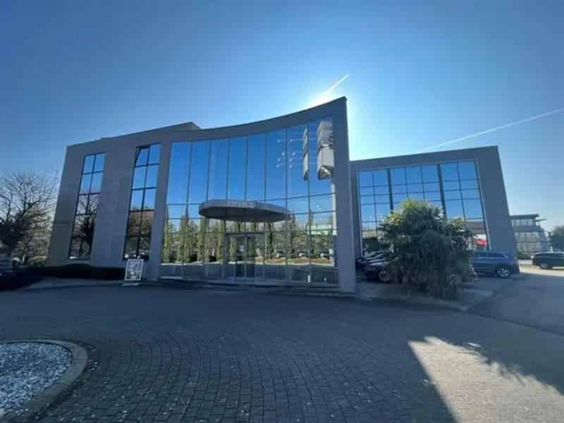 Kantoorgebouw 560m² Lummen - Toplocatie