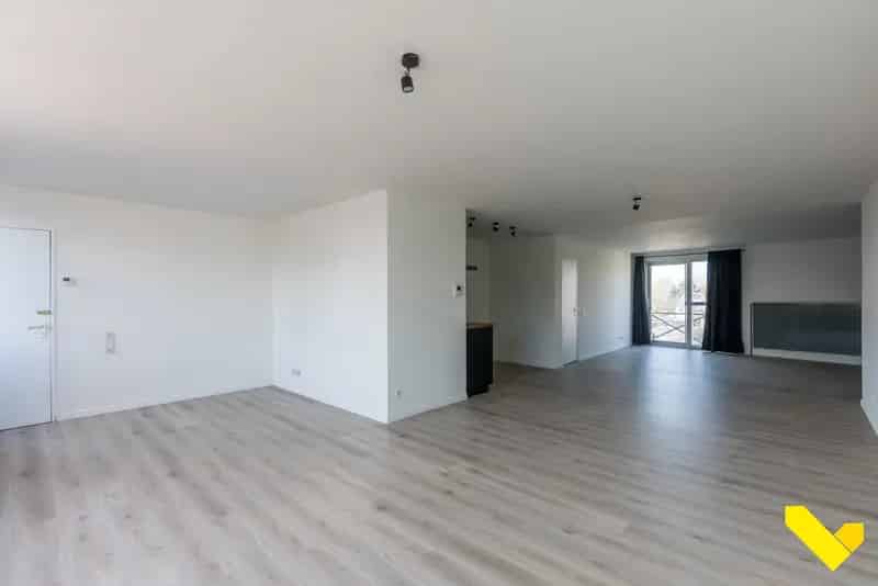 Recent gerenoveerd appartement Geel Centrum