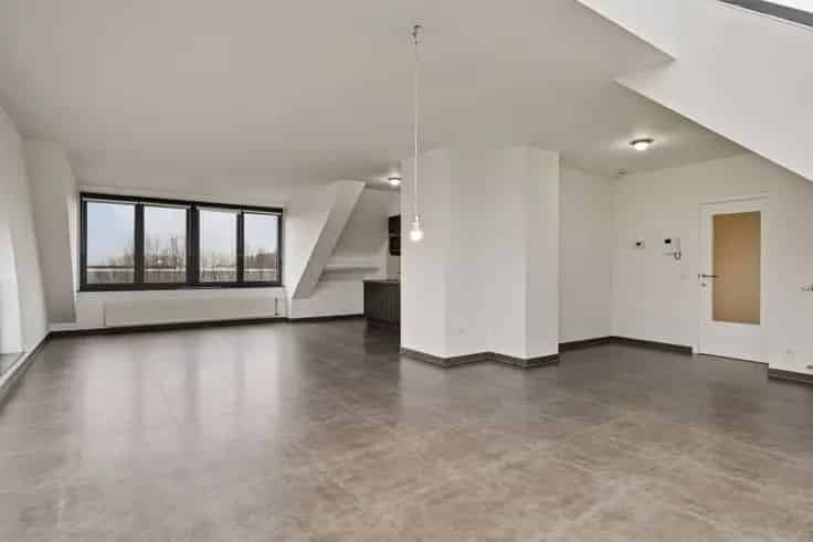 Ruim 3 Slaapkamer Appartement met Garage te Sint-Amands