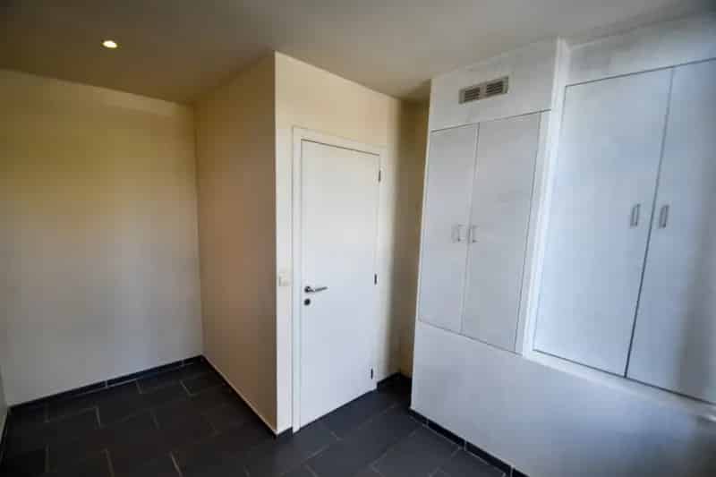 Huis te huur 4 slaapkamers grote tuin