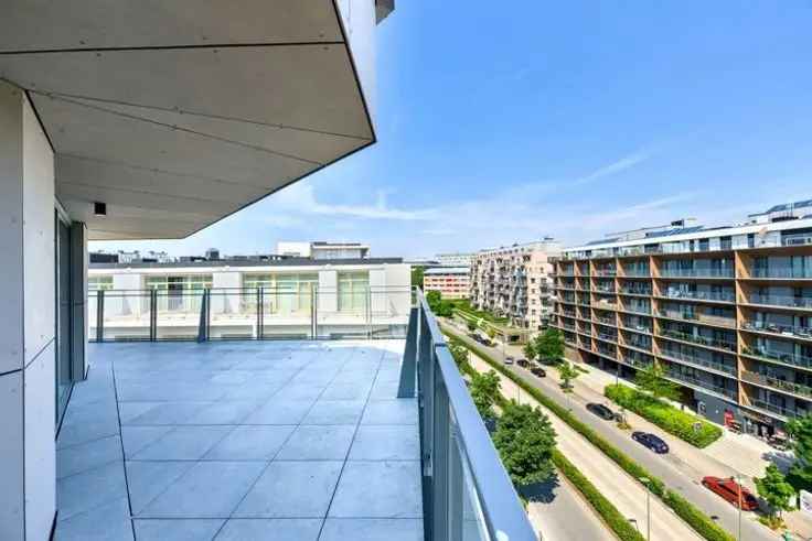 Penthouse te koop in Vancouver met 2 slaapkamers en prachtig terras