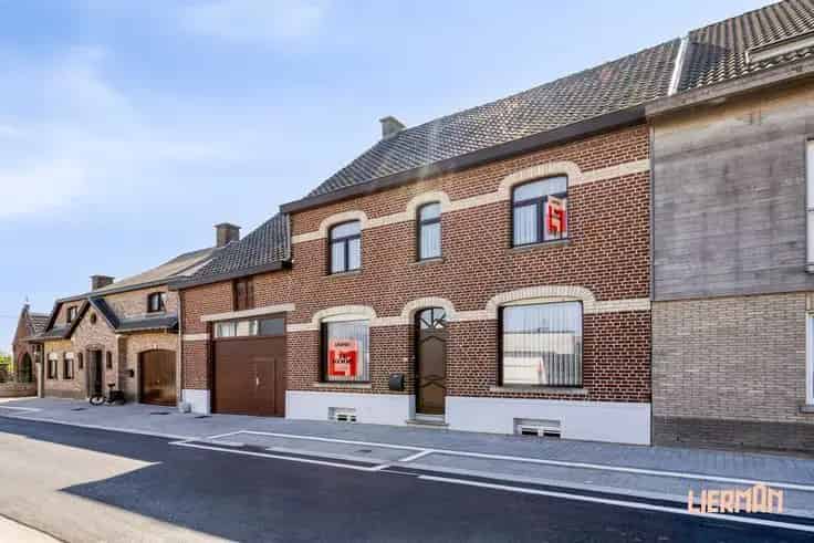 Huis Te Koop Woubrechtegem 4 Slaapkamers Grote Garage