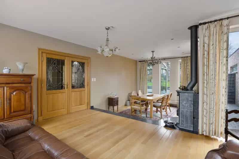 Prachtige woning met weide te Riemst Vroenhoven