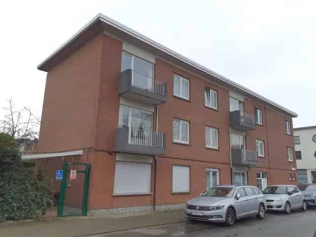 Appartement 1 slaapkamer te huur 11 appartementen 3 verdiepingen 1967