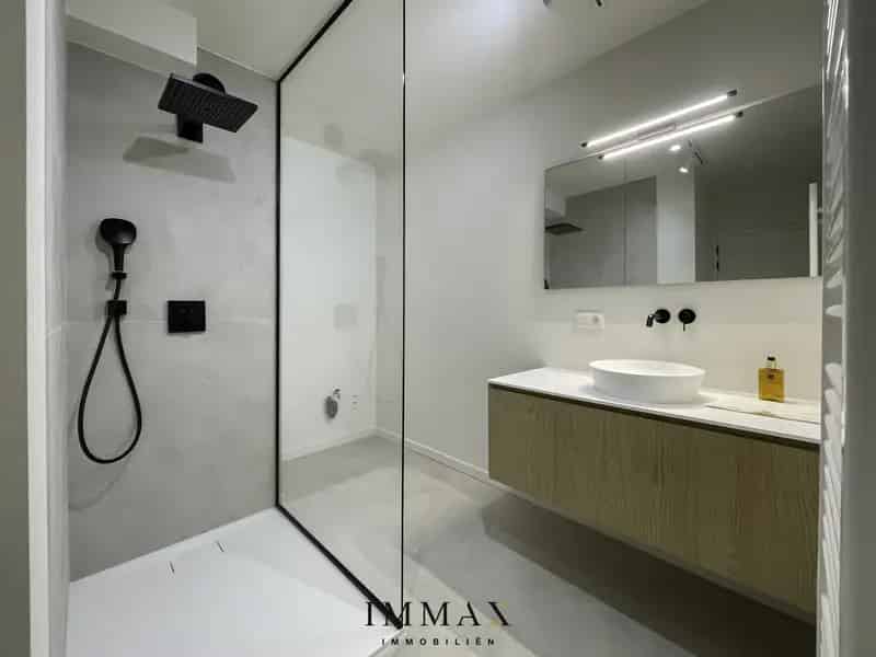 Appartement te koop Knokke Lippenslaan - 2 slaapkamers gerenoveerd