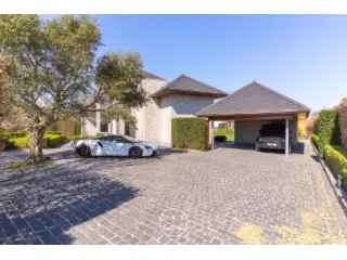 Luxueuze Villa te Koop Merelbeke - 6 slaapkamers, Zwembad