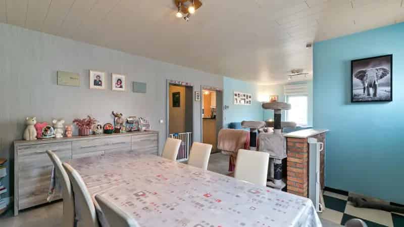LUBBEEK woning met mooie tuin