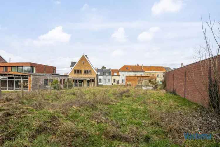 Bouwgrond Lede: Rustige Straat Nabij Dorpskern