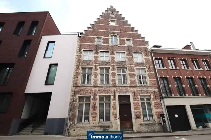 Historisch Herenhuis te Leuven  Authentiek Monument met Tuin
