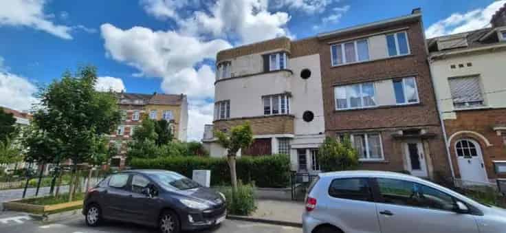 Appartement te renoveren gelijkvloers