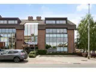Kantoor te Koop Strombeek Bever 152m2 Showroom Airco Kelder Parking