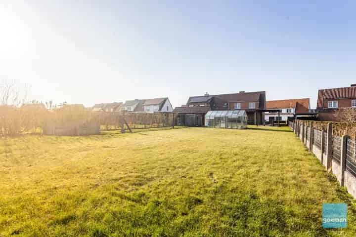 Huis te koop Schellebelle: Charmante halfopen bebouwing met ruime tuin