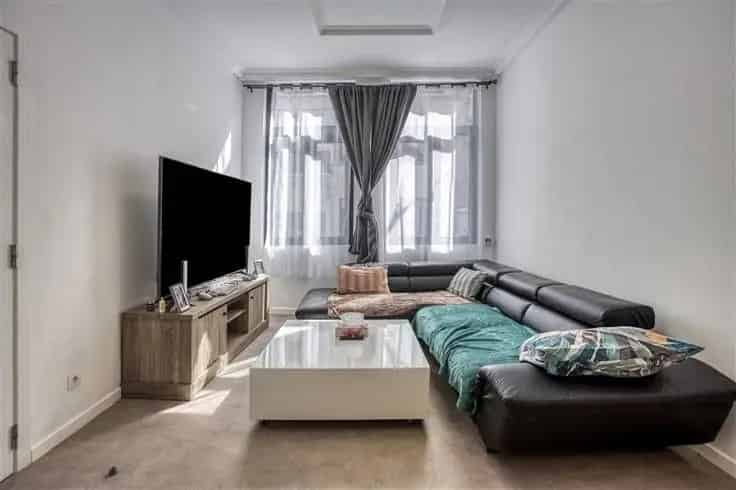 Appartementsblok Te Koop: 4 Appartementen 260m²