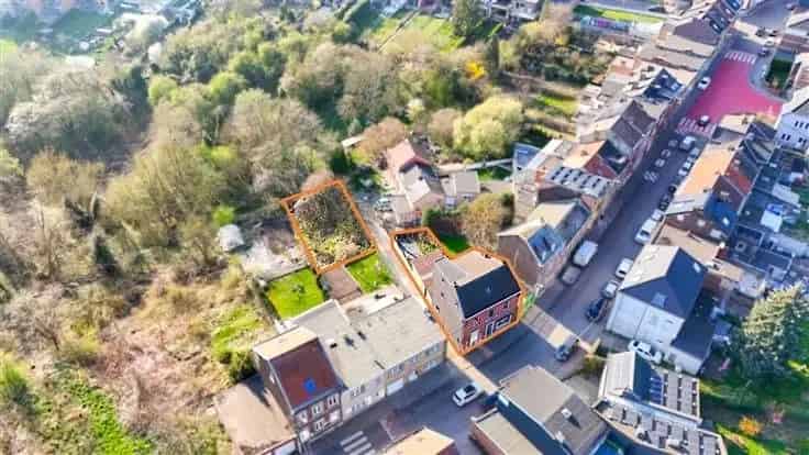 Ruime Stadswoning met Tuin en Extra Grond