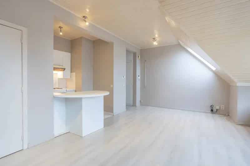 Lichtrijke Studio te Koop Gunstige Locatie