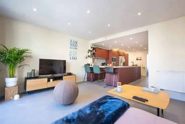 Appartement 2 slaapkamers Molenbeek 85m² + terras 25m²