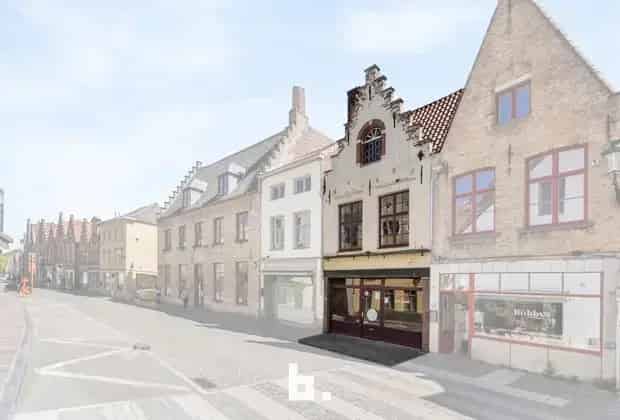 Te renoveren halfopen woning Sint-Michiels