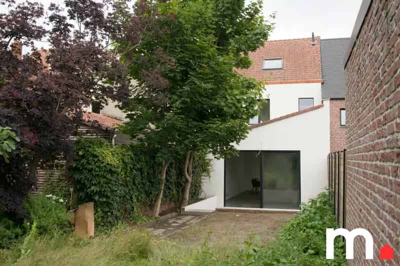 Huis te koop in Heule: Instapklare gezinswoning nabij Astridpark