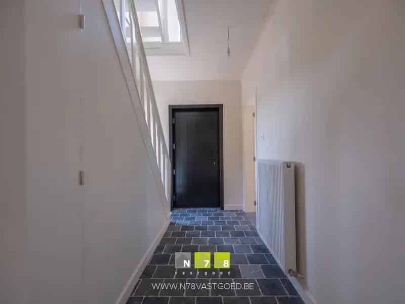 Half vrijstaande woning te Rotem 4 slaapkamers gerenoveerd