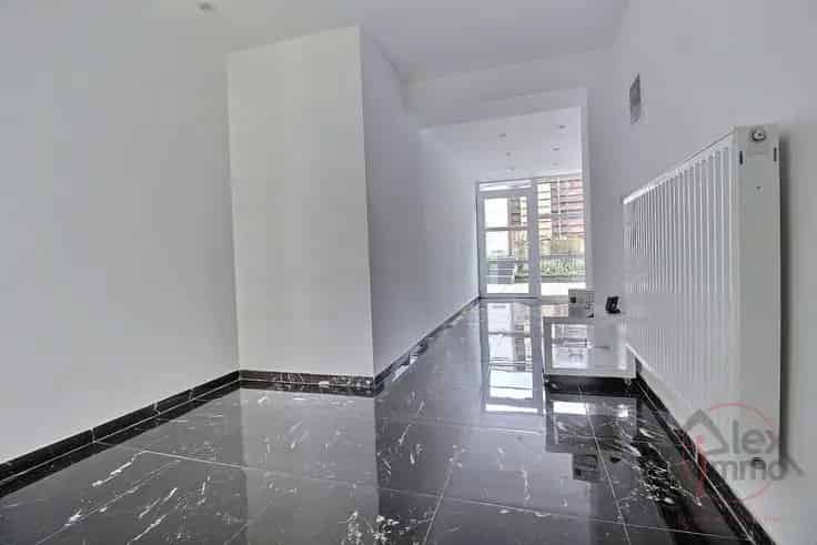 Appartementsblok Te Koop: Wonen en Werken Combinatie