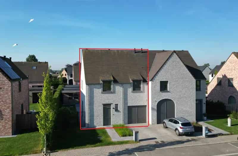 Halfopen Energiezuinige Nieuwbouwwoning