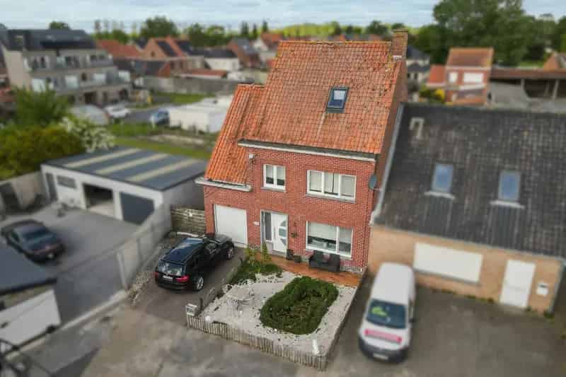 Ruime gezinswoning te huur Eernegem