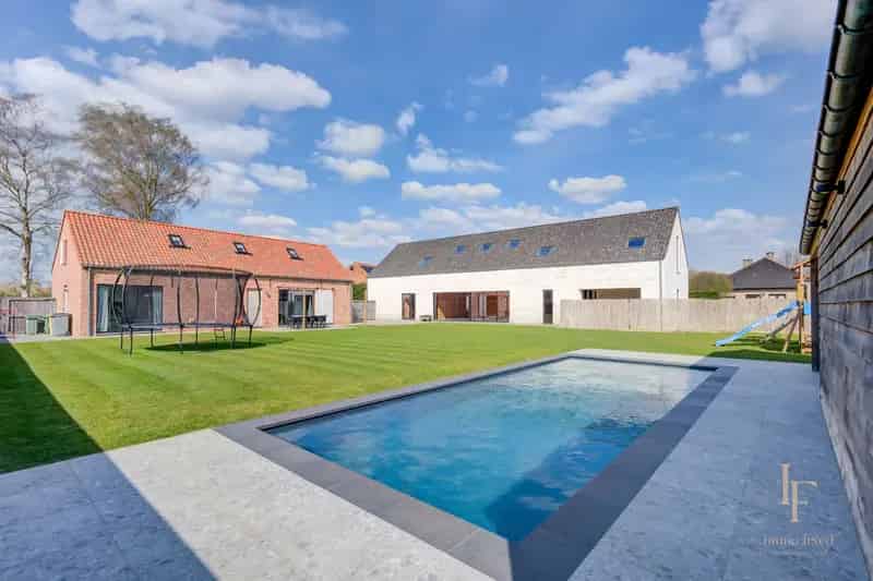 Langgevelhoeve te koop: landelijk wonen met ruimte en potentieel