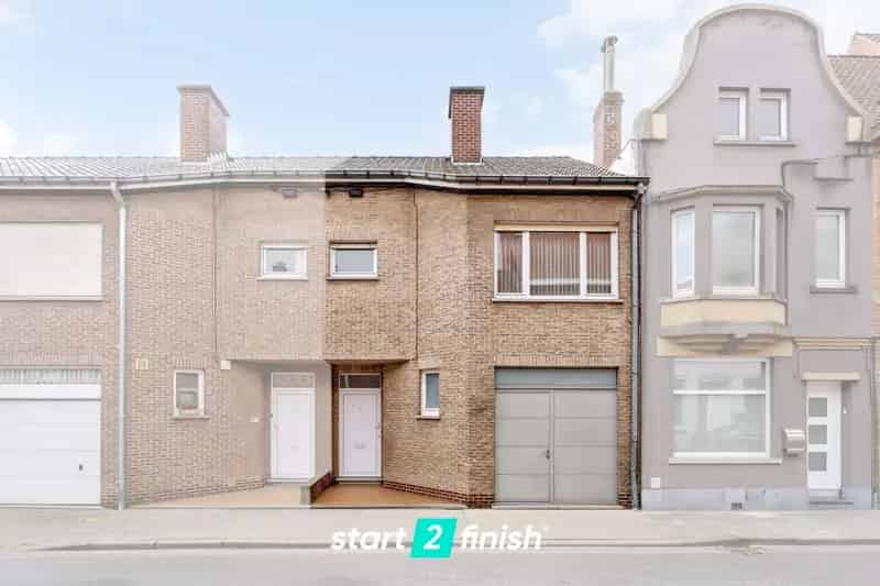 Huis te koop Roeselare: 3 slaapkamers, instapklaar, garage, tuin