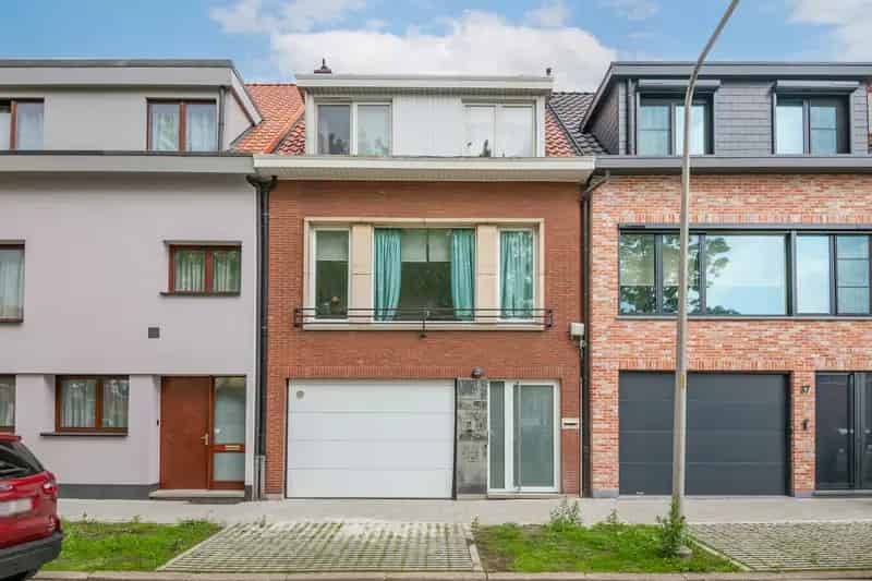 Huis te huur Edegem: Instapklare Bel-étage 4 slaapkamers