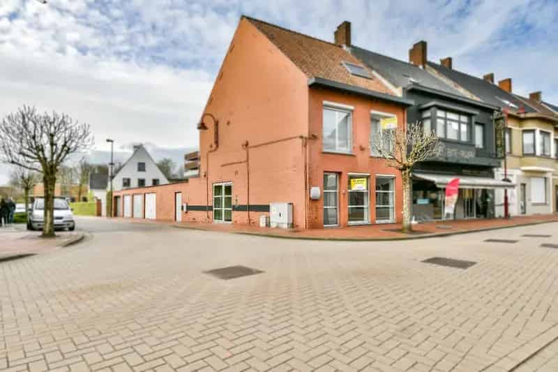 Commerciële Ruimte Lichtervelde Centrum Garage