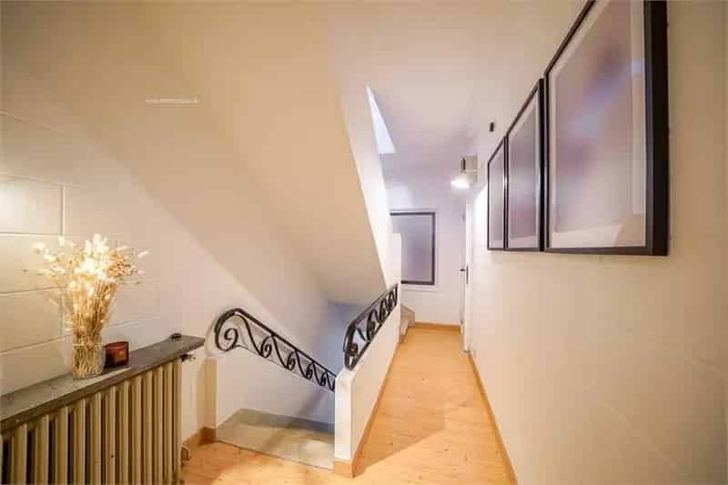 Gerenoveerde Hoekwoning Oostende 4 slaapkamers