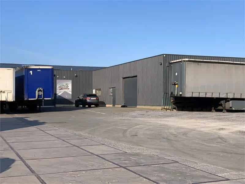 Opslagplaats 300m2 Goede Ligging