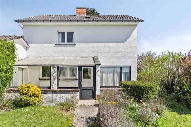 Te renoveren woning Bevere