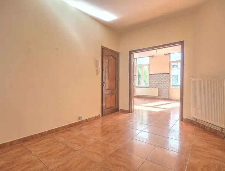 Appartementsblok Te Koop Molenbeek - 3 Appartementen - Ideale Investering