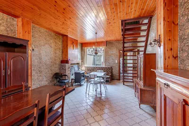 Huis te huur te renoveren met 2 slaapkamers