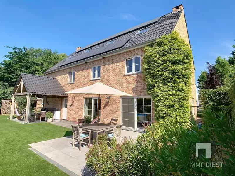 Huis te huur: Luxueuze 7-slaapkamers villa met zwembad