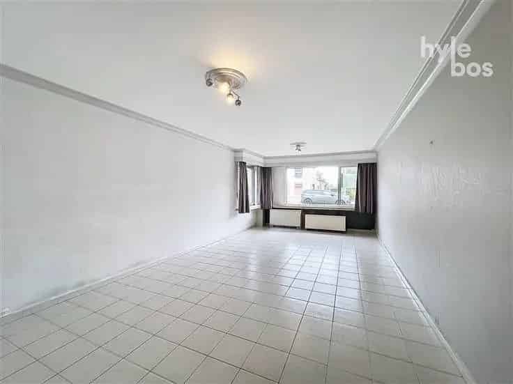 Gelijkvloers Appartement 2 slaapkamers Garage Tuin