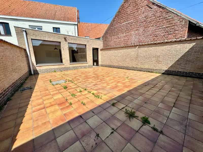 Huis te huur 3 slaapkamers garage terras te renoveren