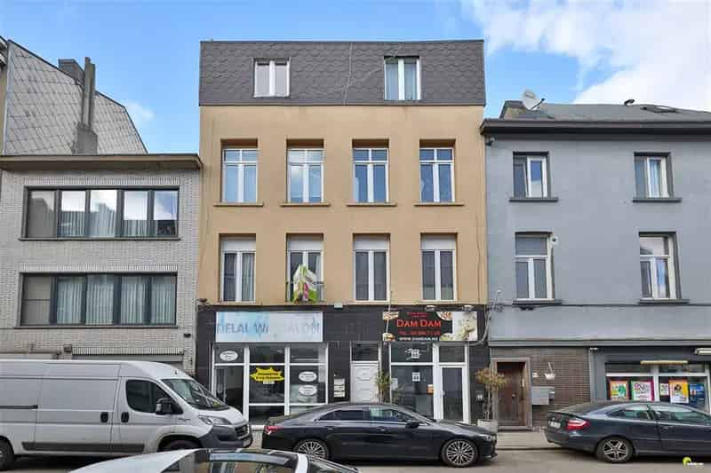 Opbrengsteigendom Antwerpen: 2 Handelsruimtes 3 Appartementen