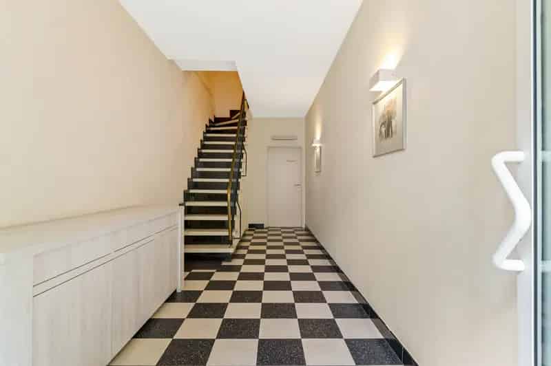 Appartement te koop Buizegem: Ruim gelijkvloers appartement met tuin