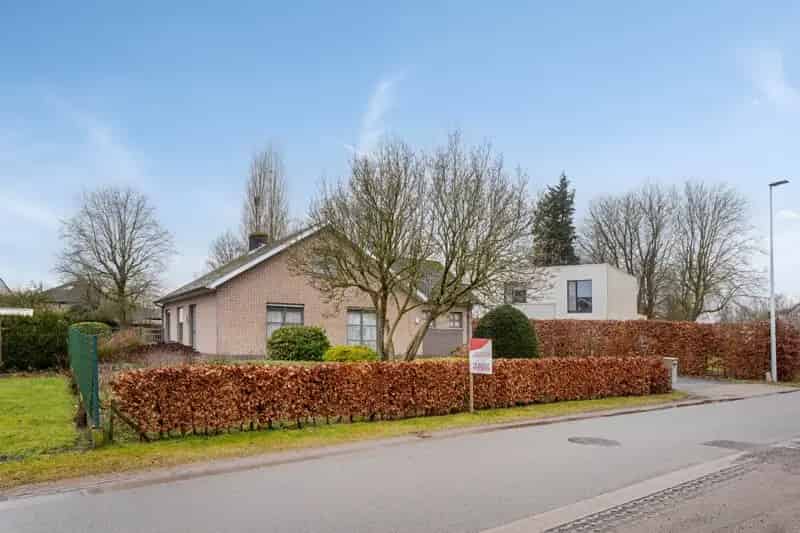 Ruime Gezinswoning te Koop in Ruiselede