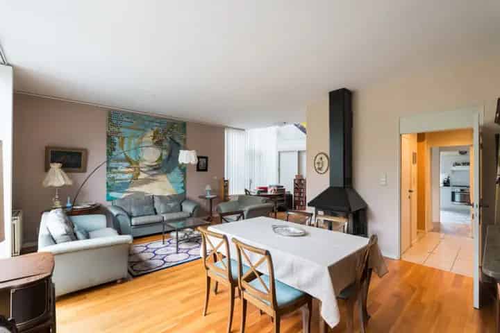 Meunier 7: Gezinswoning 4 slaapkamers, 2 badkamers, garage, tuin