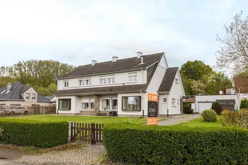 Te renoveren HOB met tuin en parkeergelegenheid