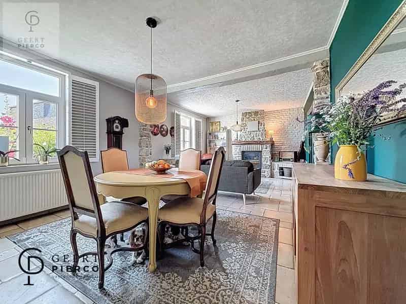 Karaktervolle woning in het groen