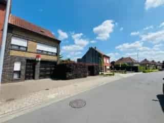 Huis te koop Wevelgem Ruime gezinswoning met diepe tuin
