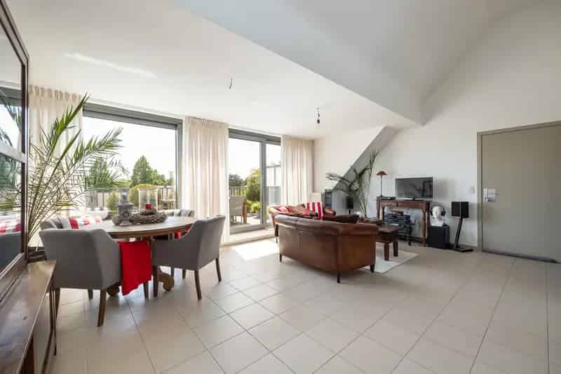 Dakappartement te koop Hoogstraten - Ruim terras en garage